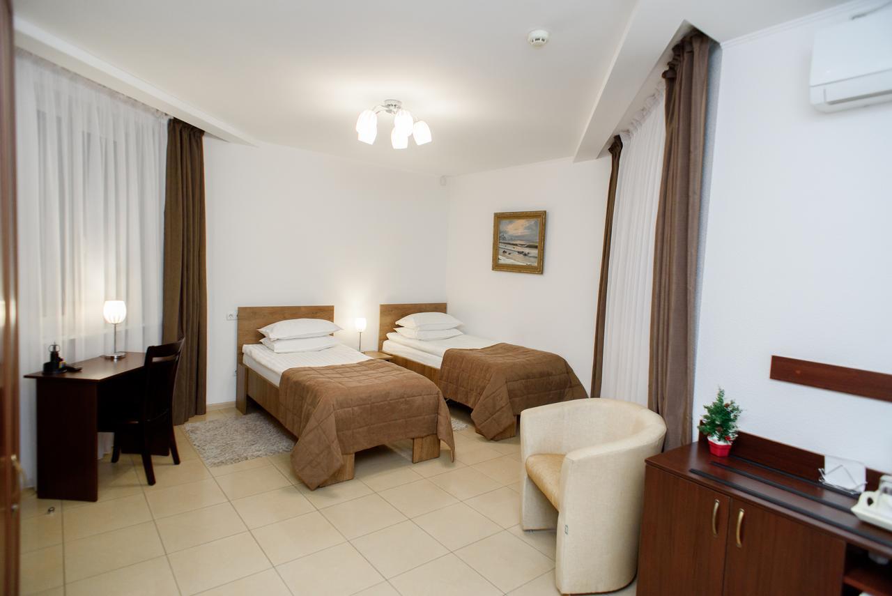 M&M Aparthotel Сумы Экстерьер фото